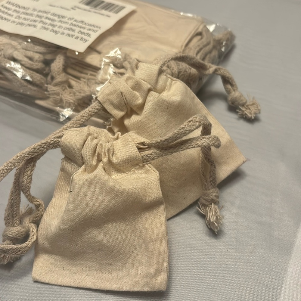 Small drawstring bags